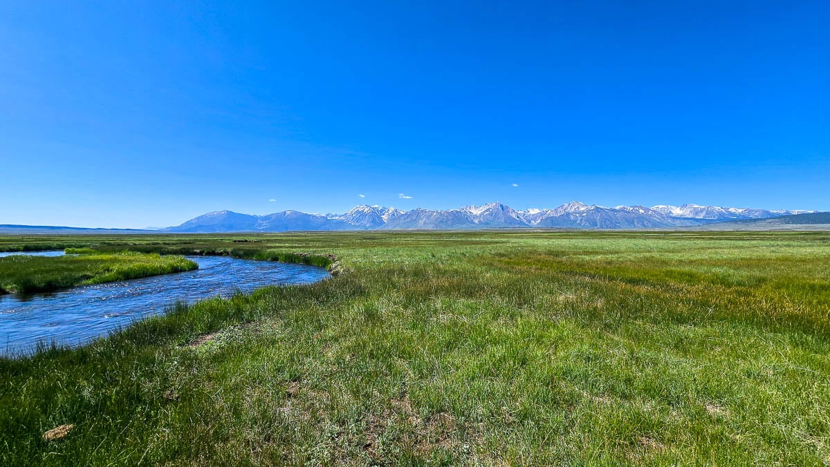 Looking at the Upper Owens River near Mammoth Lakes, CA